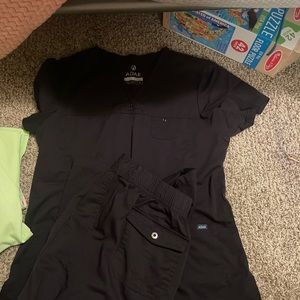 Black scrub set
